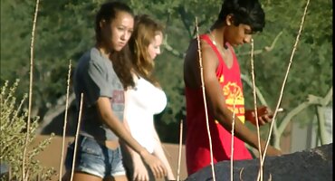 Sofia Lee mất sex gái xinh nó ở khắp mọi nơi cho một creampie.