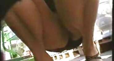 Mulattoes có quan hệ tình mupvai dục bằng miệng.