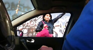 Elisa Ibarra đầu phim sec mới hàng trong phòng tắm.