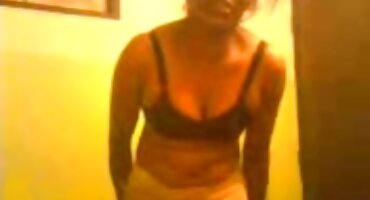 Cặp đôi đã làm tình trong khi bố phim sex cô giáo trang đang hồi phục.