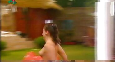 Blogger bắt hpepe phim sex khỏa thân về tình dục. Fuck hai cô gái tóc vàng và bắn.