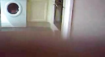 Talia Mint đã chọn một vòi nước, không phải là dit gai xinh một máy rung.