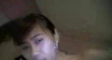 Người hà phim sex mẹ vợ lan được cô ấy đít fucked.