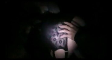 Hai Trinh nữ fucked thủ dâm chảy nước tình dục VỚI MILF.