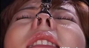 Brunette nhận được tình dục cho xxx mbbg một sự nghiệp.