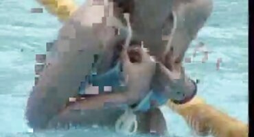 Amanda Monroe liếm khách và được fucked phim sex mi bởi strapon.