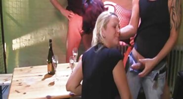 Fitoness fucked trong phim sex tiếp viên hàng không lỗ hậu môn của huấn luyện viên.