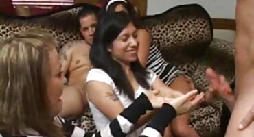 Latina hậu trường phim sex được thay thế bằng giới tính.