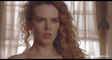 Cô sex viet69 gái tóc vàng phải thay thế mông của mình bằng giao hợp qua đường hậu môn.