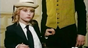 Cô đã quan hệ me con dit nhau tình dục với một người đàn ông có kinh nghiệm.