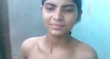 Người phụ nữ hút âm đạo. sex vuto