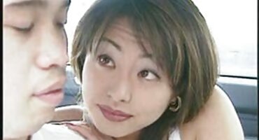 Nữ sinh được phinsec trao cho anh chàng để đụ.