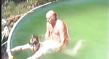 Brunette cưỡi gà Của Kent. phimsexonline