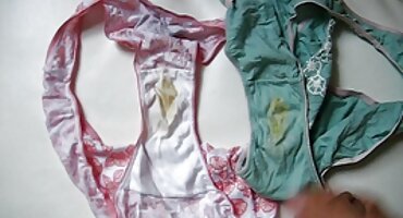 Châu 18 không che á fucked qua cô ấy người yêu trên các giường.