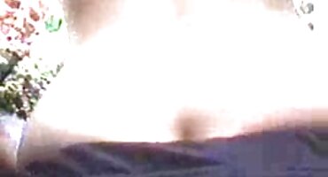 Cặp sexphude đôi làm tình. Khuấy trong phòng khách.