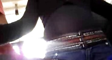 Silva jav mới C Silva không chỉ hút một người lạ, mà còn ôm anh ta.