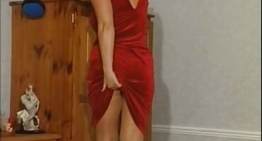 Chất béo sex show hàng fucks và mất kiêm trên tits.