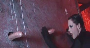 Công Kisscat hút và được âm phim sex hay hộ của cô fucked trên thảm.