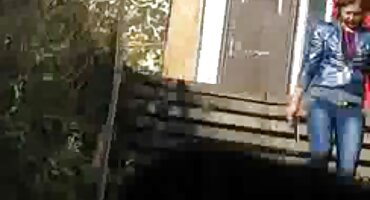 Slim hút và đánh gái xinh rên bóng bóng.