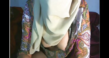 Cô ấy chịu đựng sự hung hăng của một thành viên của một người đàn ông trong chính mình. hoạt hình xnxx