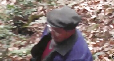 Shemale DubaiEss Dubai Dubai fucked trong ass với vòi nước và phim set me con strapon.