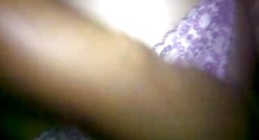 Cô phim làm tình gái đặt ra huấn luyện viên quần vợt cho tình dục.