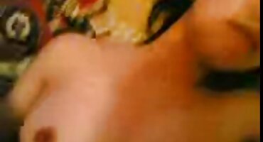 Muscovite rên rỉ xemxx như ông fucks.