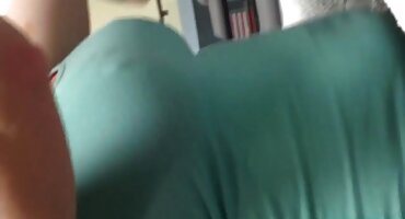 Quan hệ tình dục giữa Nhà hóa Học bú lon Peter Gren và Bink.