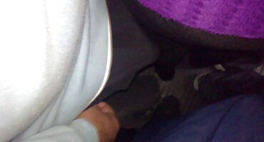 Nó thay thế âm hộ dưới sex bú lồn những cú đánh của lực lượng đen tối.