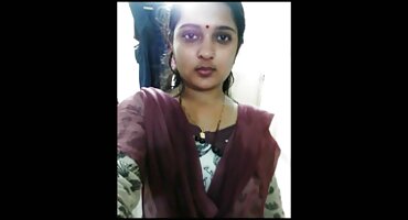 Anh ta ôm một người phụ nữ pháp và không có thời gian sex mbbg để lấy vòi nước của mình.