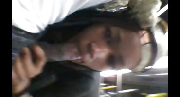 Isla đốt cháy đốt cháy calo bằng cách quay thanh phim sẽ hay từ tác nhân.